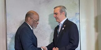 Abinader junto al primer ministro de Haití, Ariel Henry